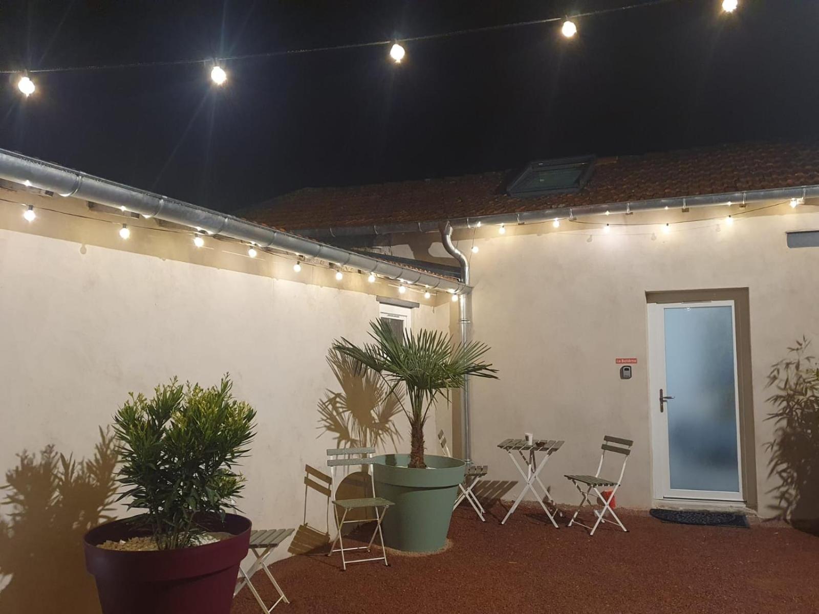 Le Boheme, Sauna & Spa Riorges Εξωτερικό φωτογραφία