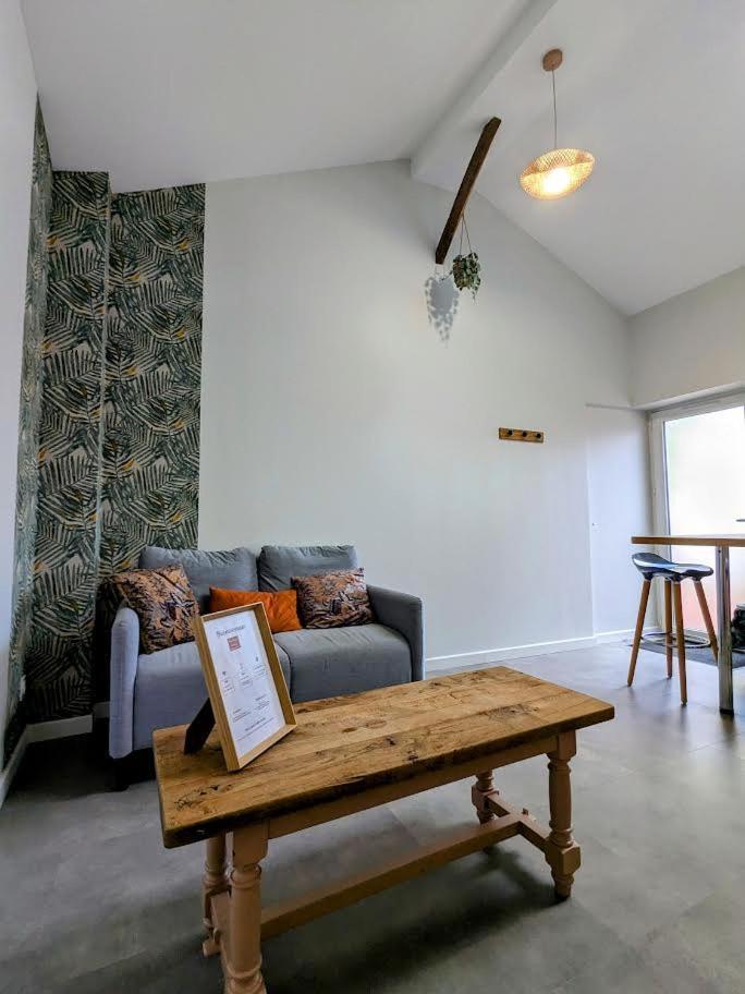 Le Boheme, Sauna & Spa Riorges Εξωτερικό φωτογραφία