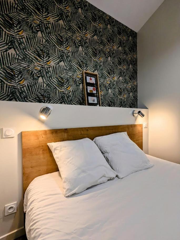 Le Boheme, Sauna & Spa Riorges Εξωτερικό φωτογραφία