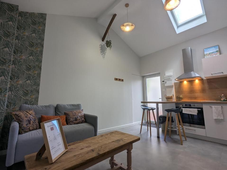 Le Boheme, Sauna & Spa Riorges Εξωτερικό φωτογραφία